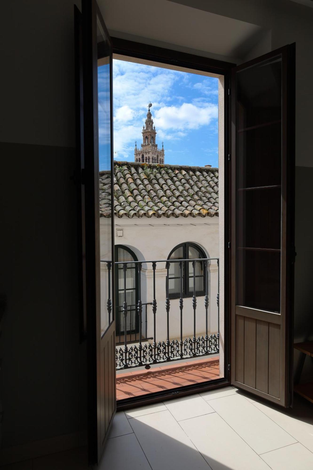 Guzman El Bueno Suites Sevilla Buitenkant foto